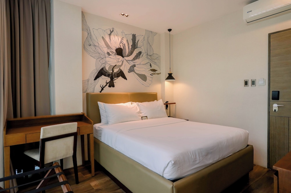 The Henry Hotel Roost Bacolod 36/93