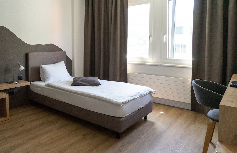 Tailormade Hotel STANS SUD 8/44