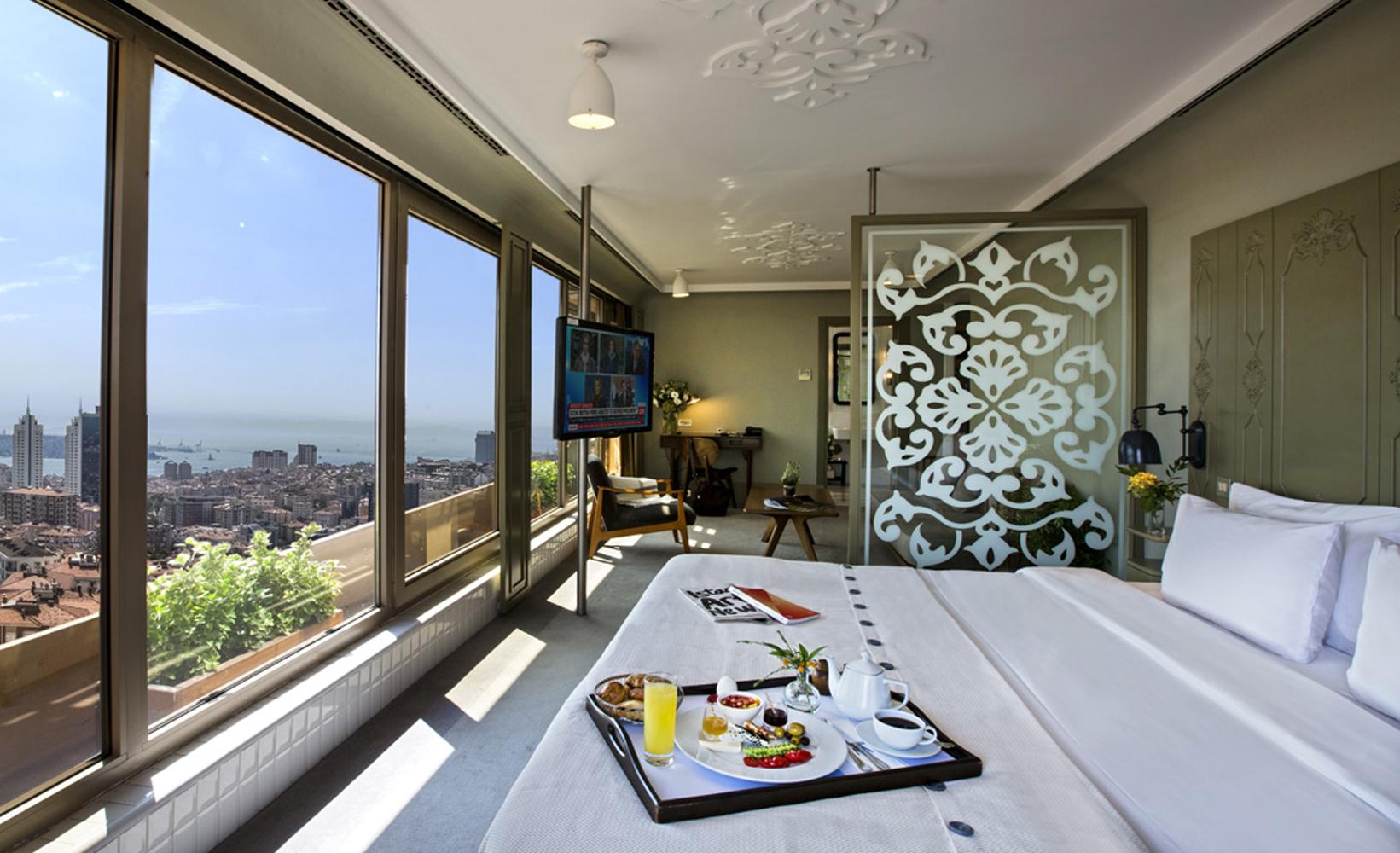 Suite, Sofa