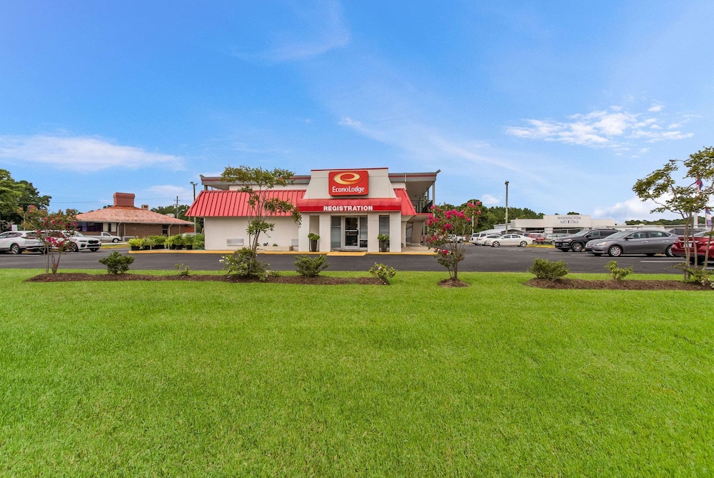 Econo Lodge Washington NC North 2/32