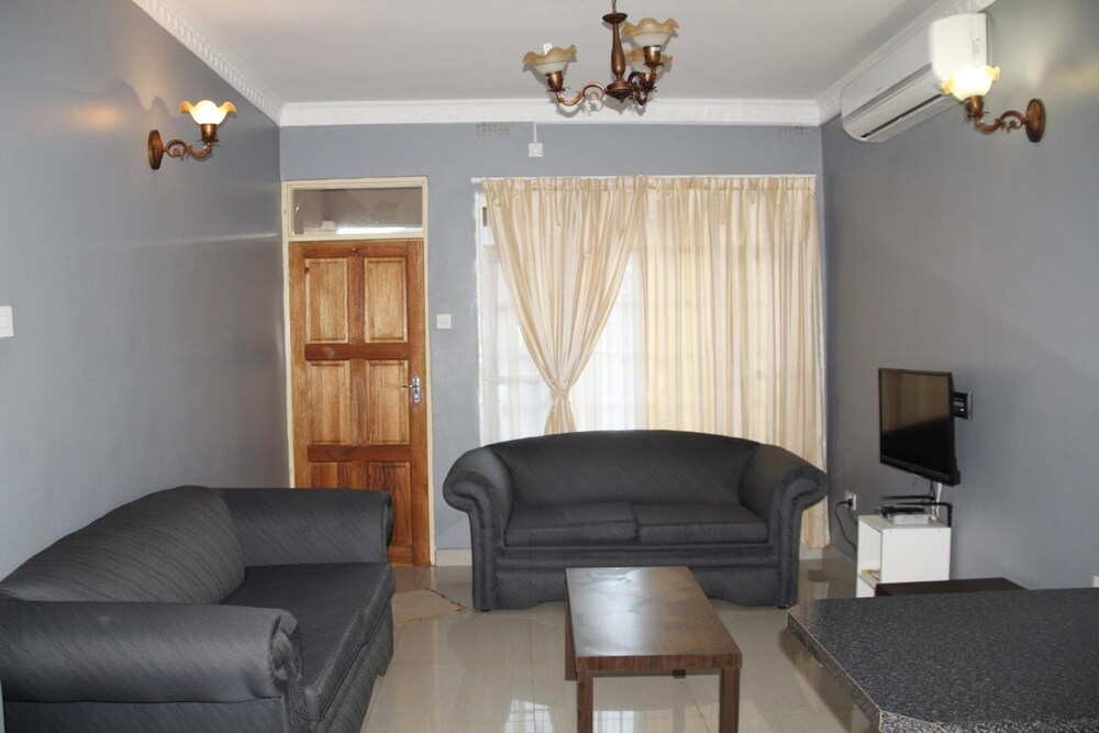 Asante Apartments 23/42