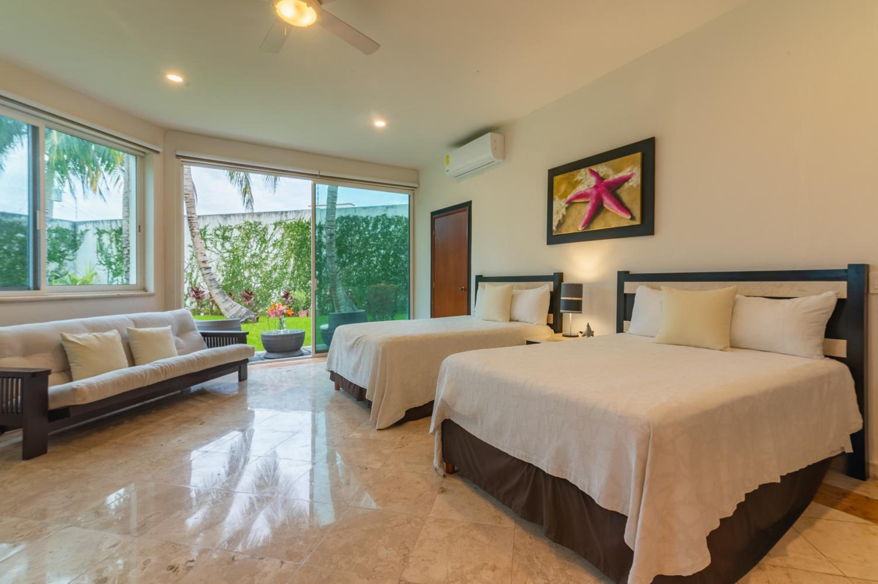 Room, Twin Beds