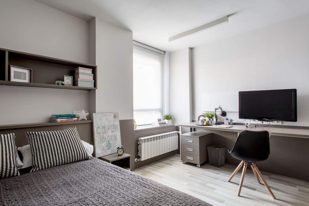 Student Residence Claudio Coello 31/44
