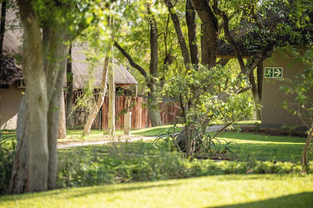 Mokuti Etosha Lodge 67/69
