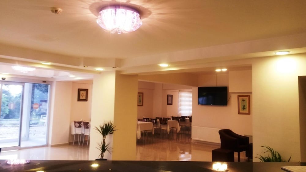Dort Mevsim Suit Otel 24/47