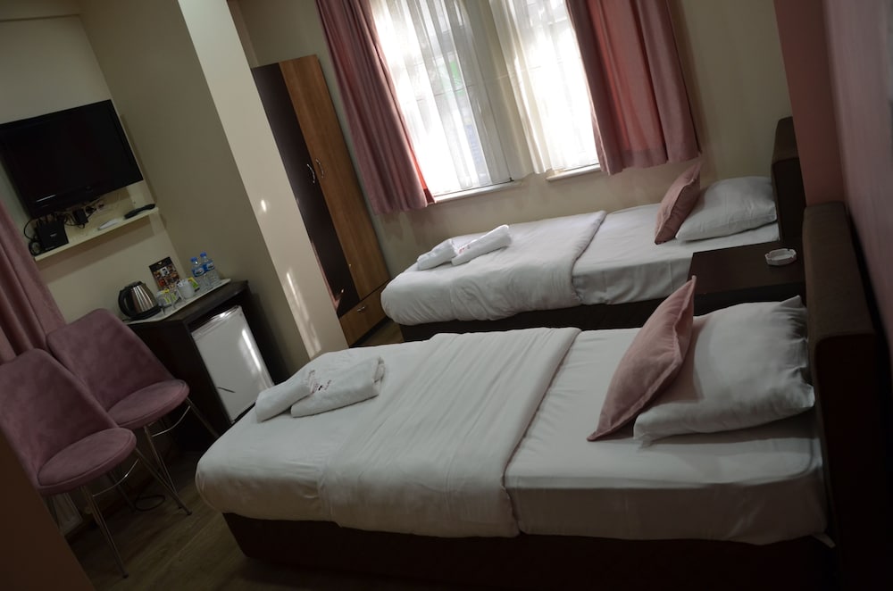 Teras Hotel 3/35