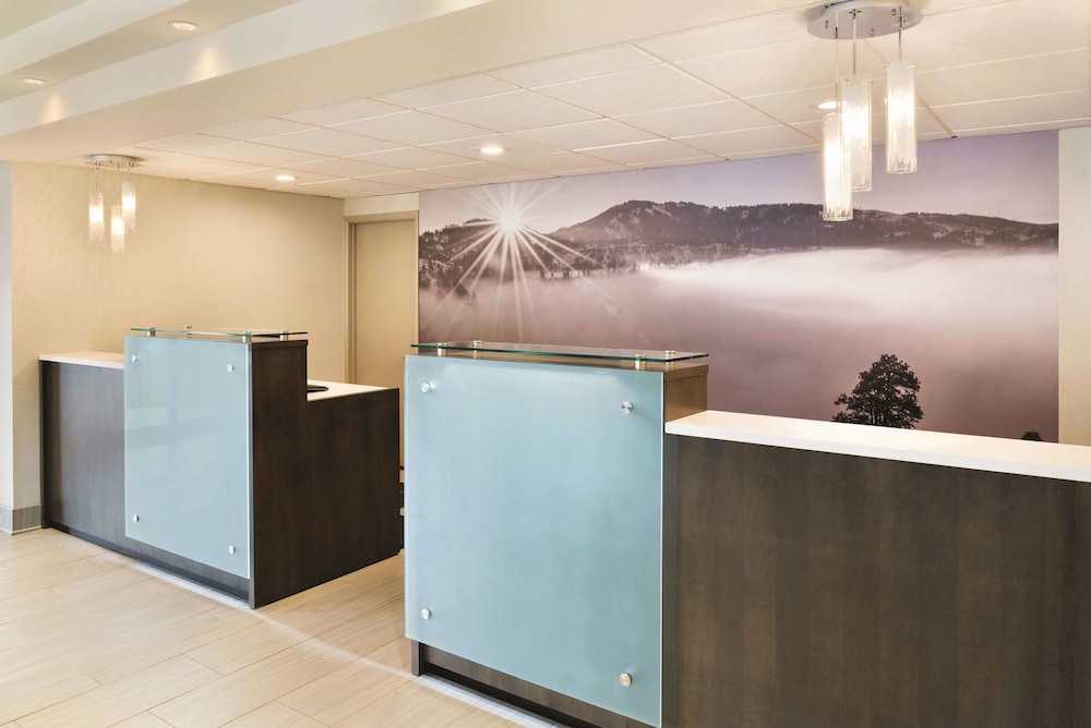 La Quinta Inn And Suites By Wyndham Pocatello 7/48