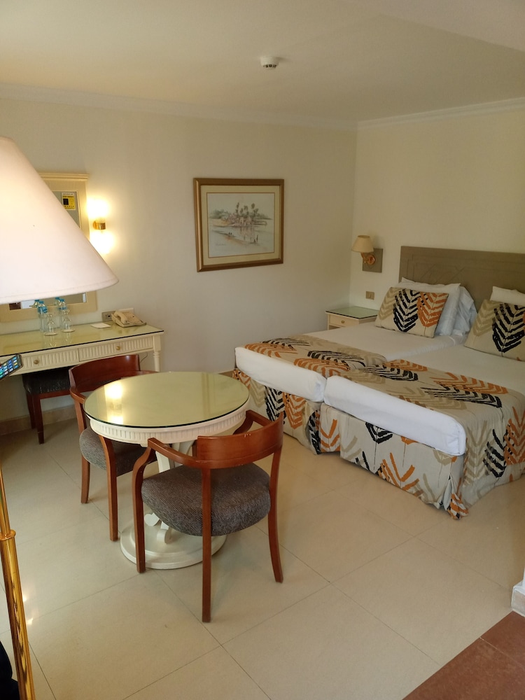 Cairo Pyramids Hotel 18/50