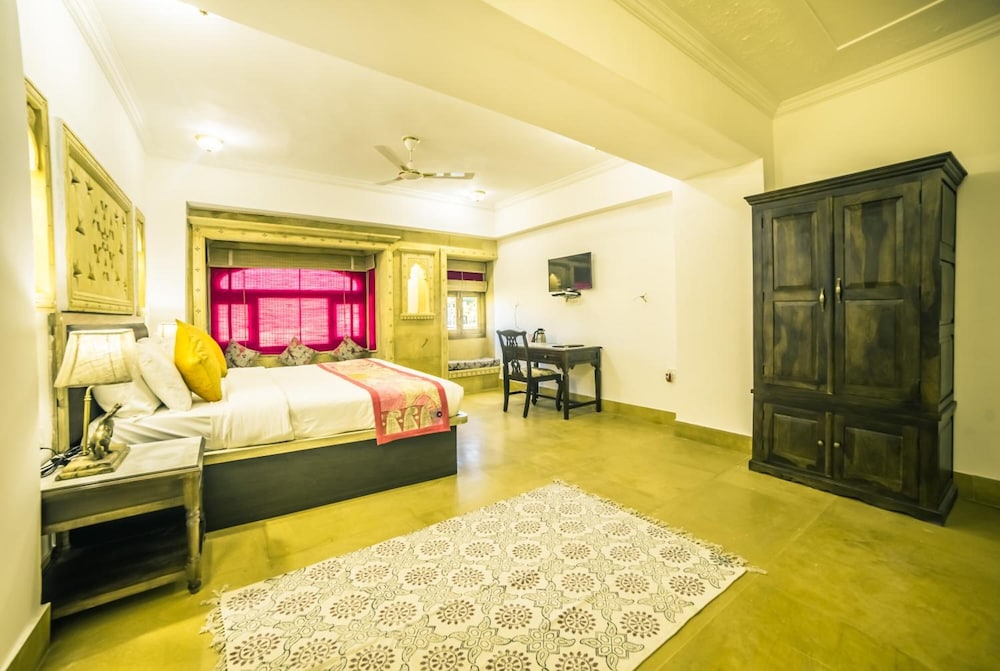 Hotel Radhika Jaisalmer 12/48