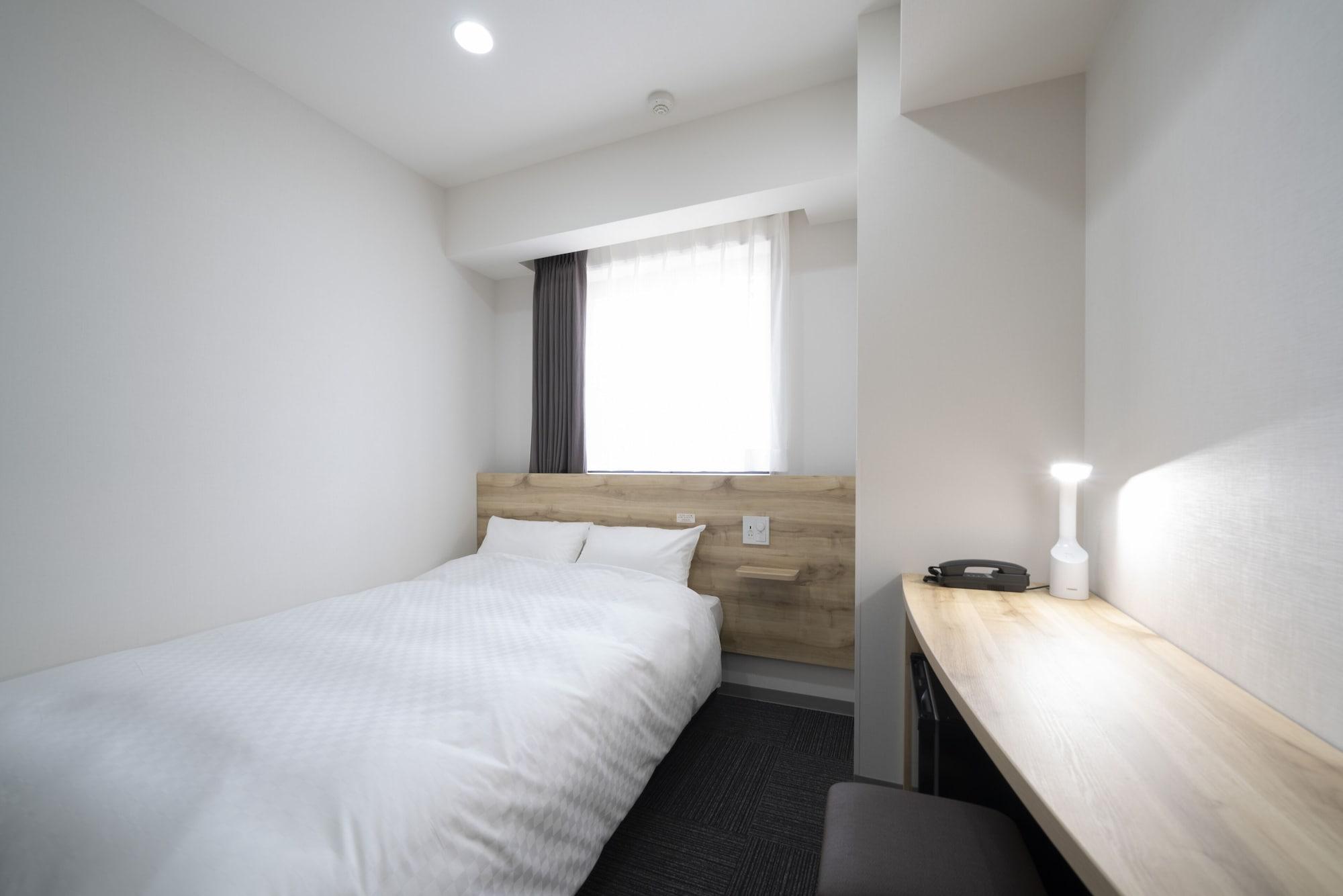 Basic, Double Bed