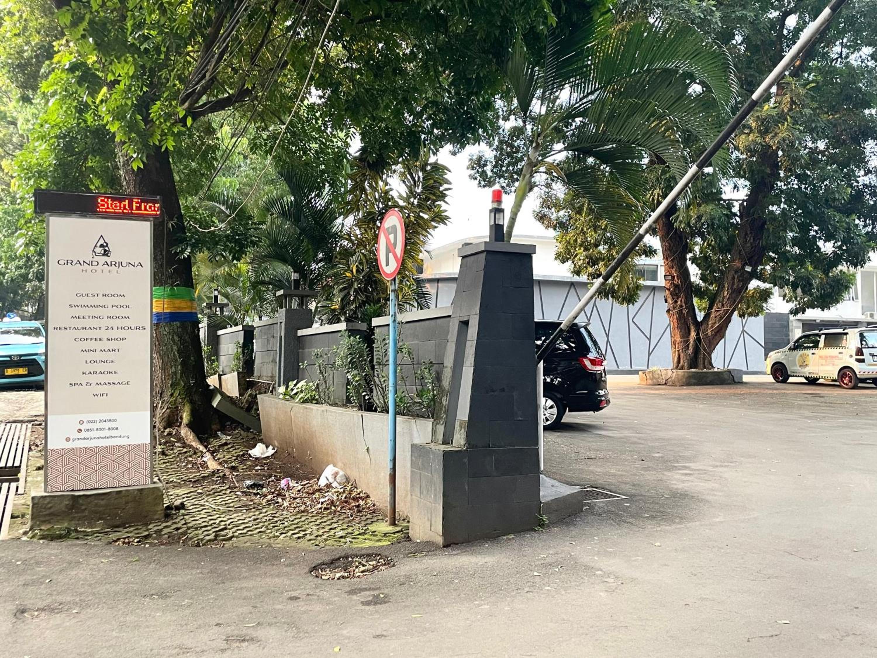 Grand Arjuna Hotel Formerly Sheo Resort Hotel 43/50