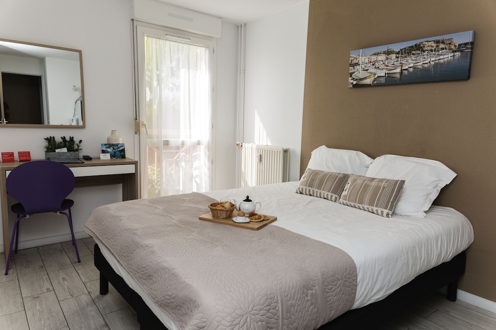 Garden City Aix En Provence Puyricard 18/61