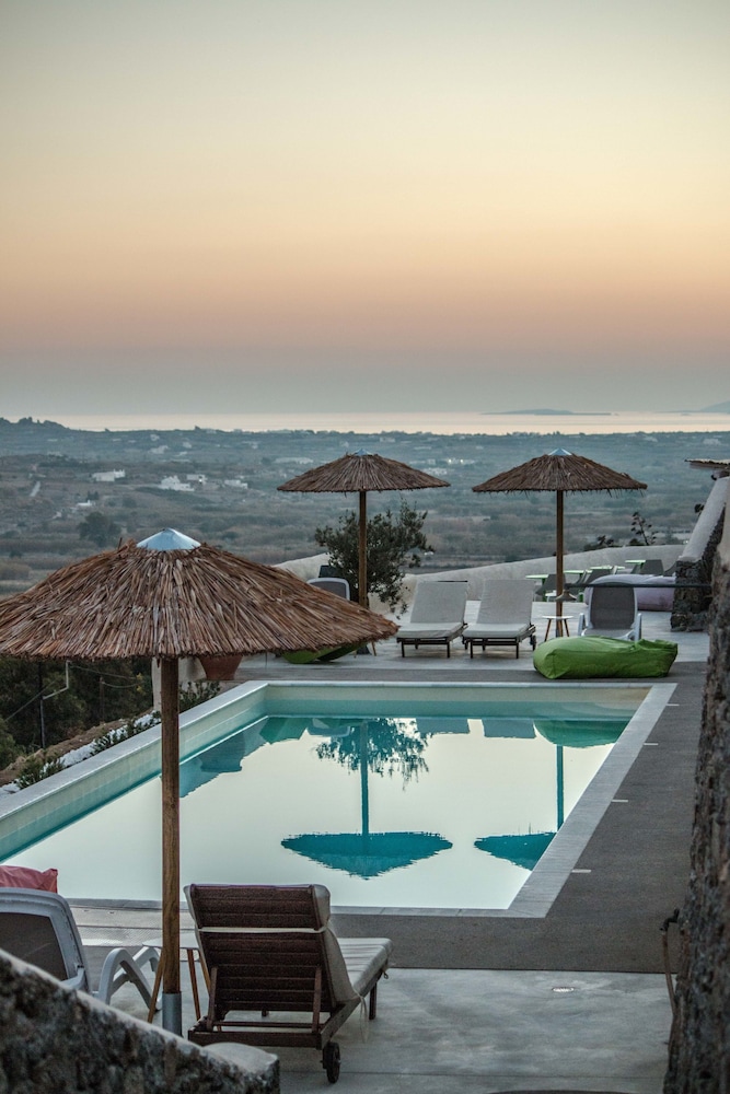 Halcyon Villas 63/66