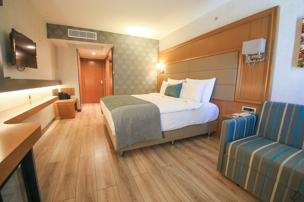 Aymira Hotel & Spa 5/48