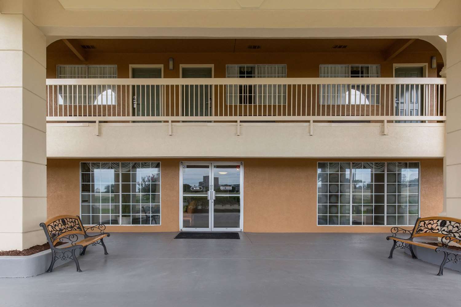 Quality Inn Clute Freeport 2/24