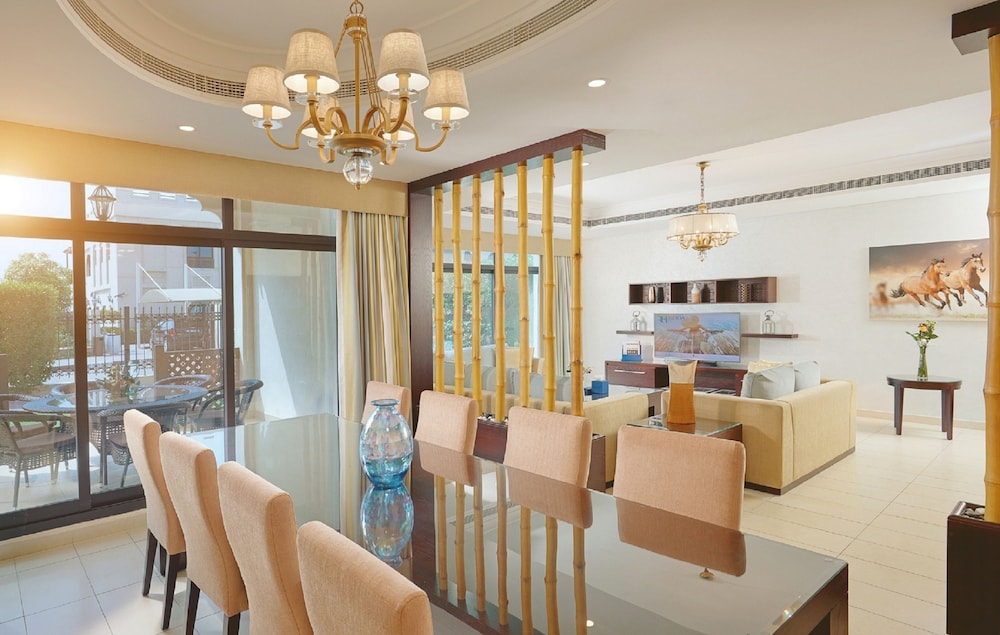 Roda Beach Resort 44/67