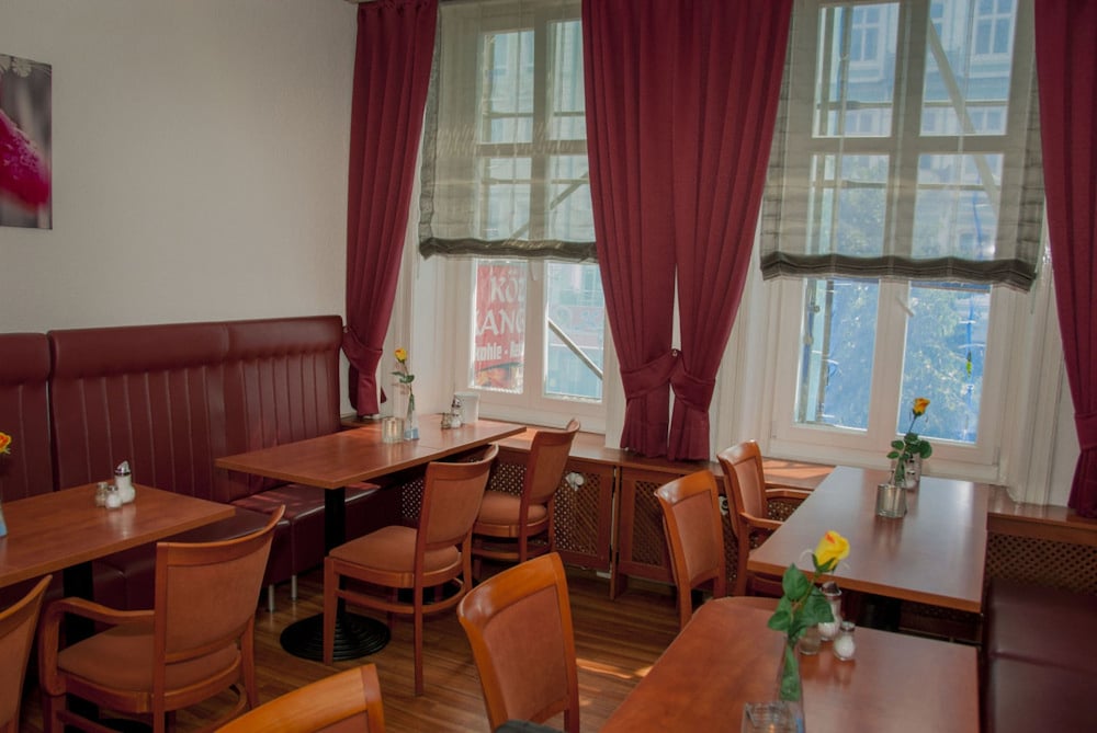 Terminus Am Hauptbanhof Hotel 22/25