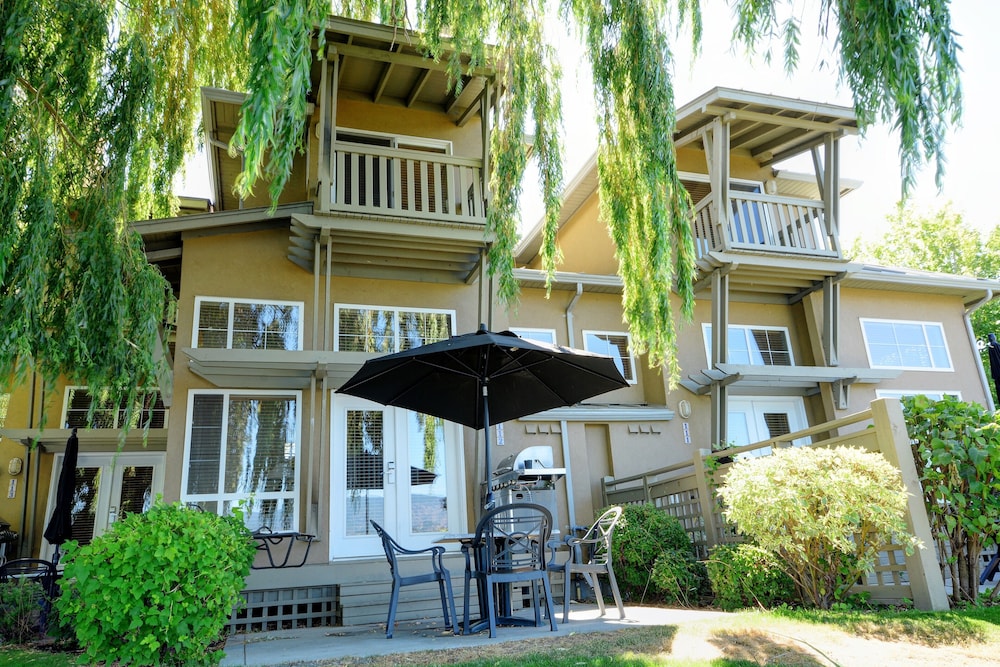 Manteo Resort Waterfront Hotel Villas 4/70