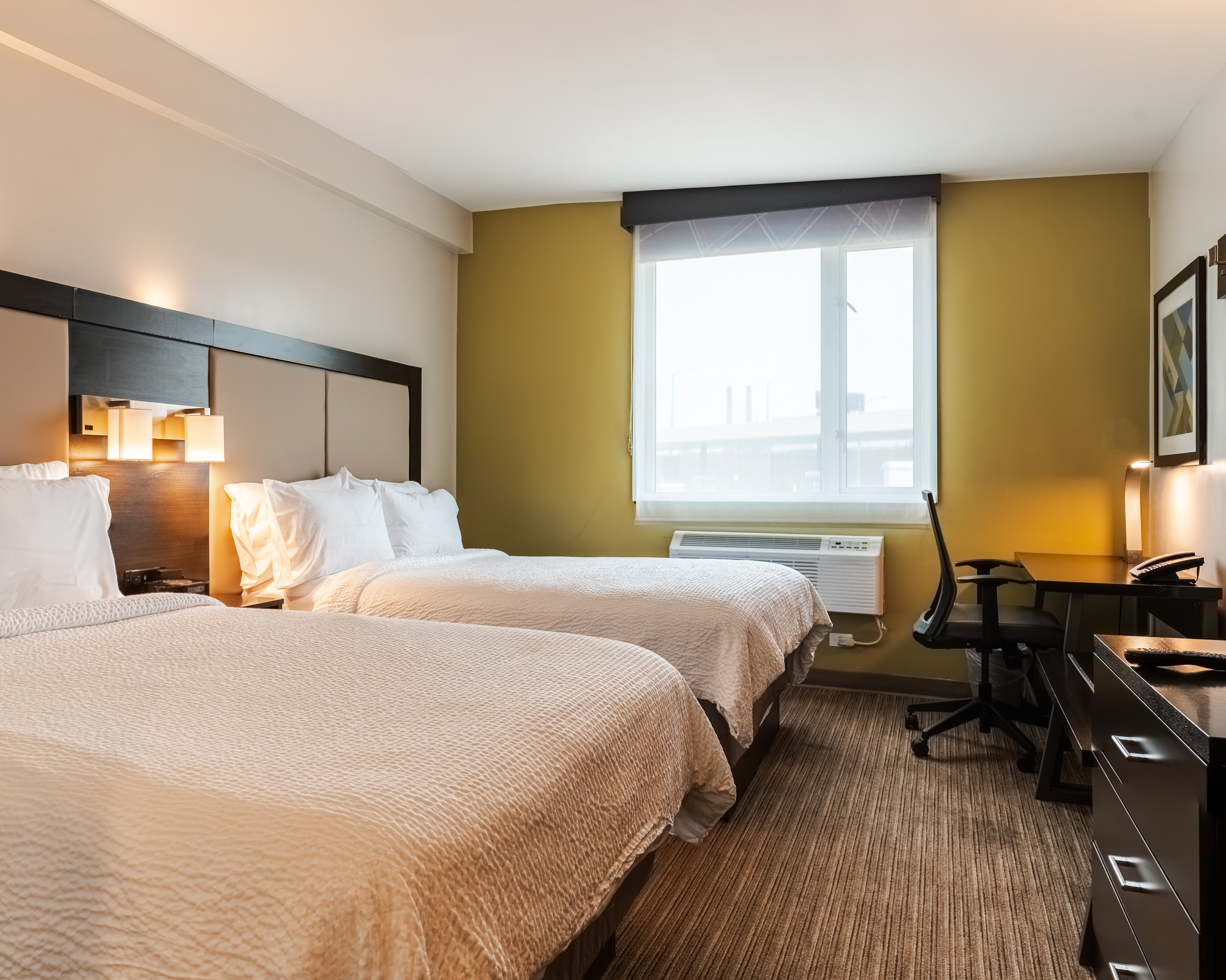 Holiday Inn Express Queens - Maspeth 11/65