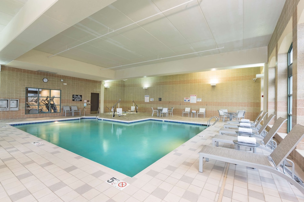 Doubletree By Hilton Pleasant Prairie Kenosha 3/48