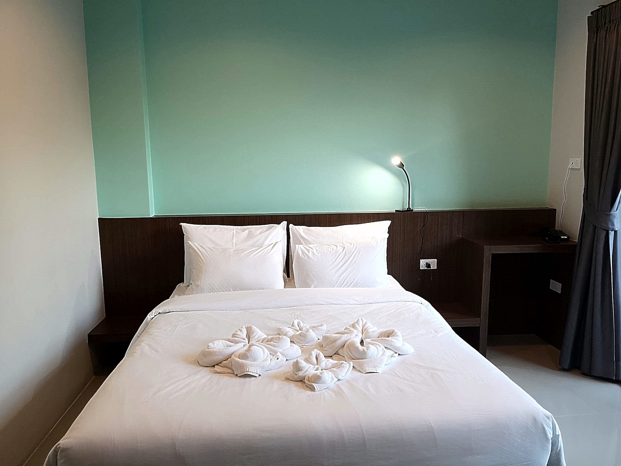 Double Room Standard (City View)
