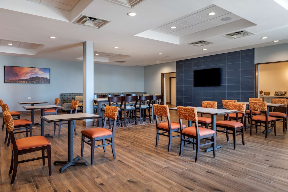 Best Western Plus Coachella Valley Inn & Suites 41/58