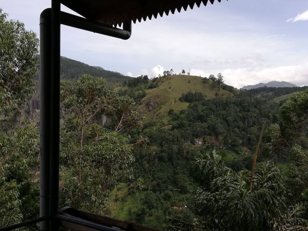 Tea Garden Holiday Inn 21/30