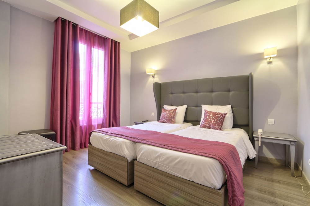 Ibis Styles Paris Batignolles 25/56