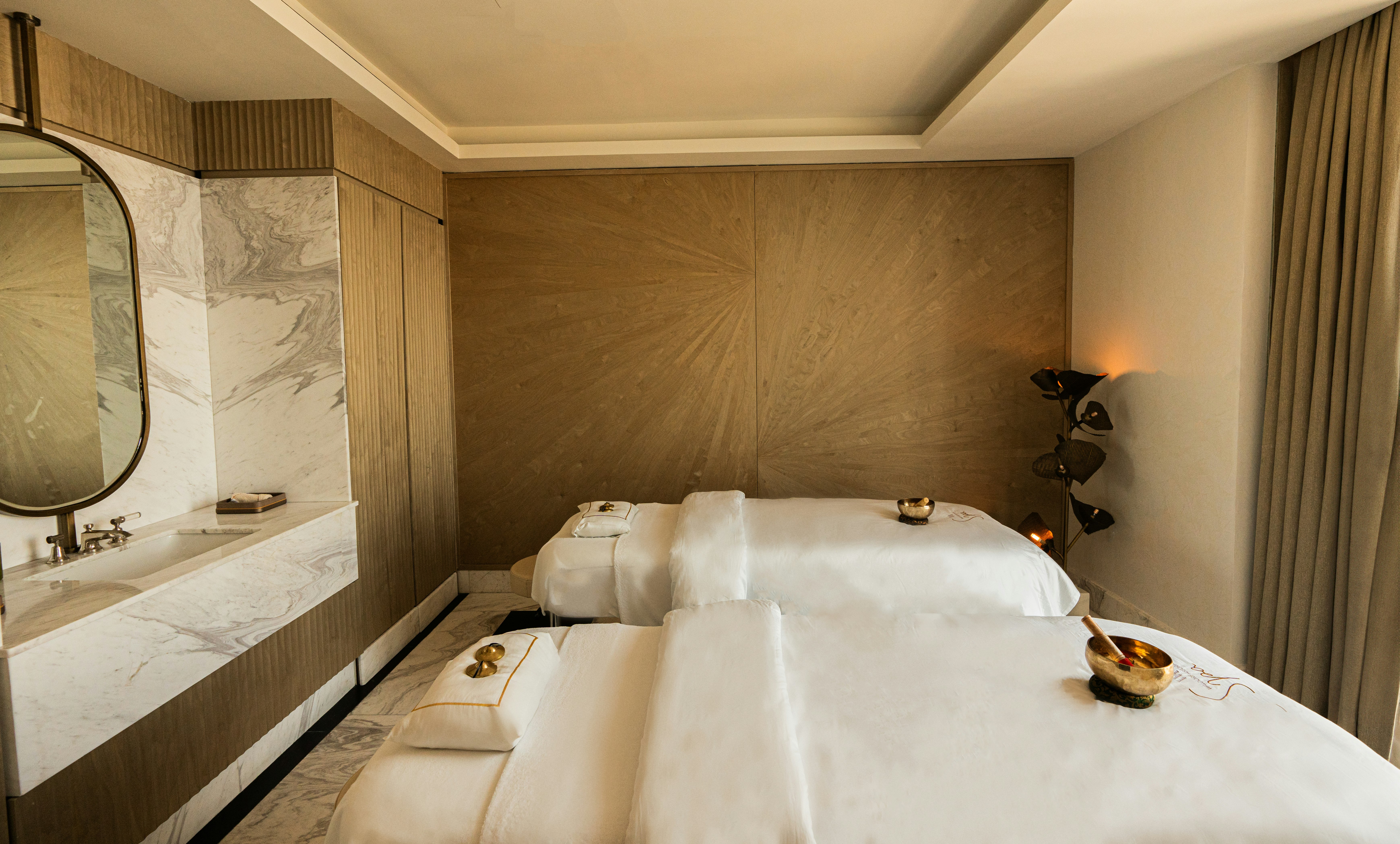 Waldorf Astoria Doha West Bay 70/70
