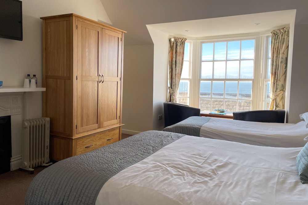Hartland Quay Hotel 2/39