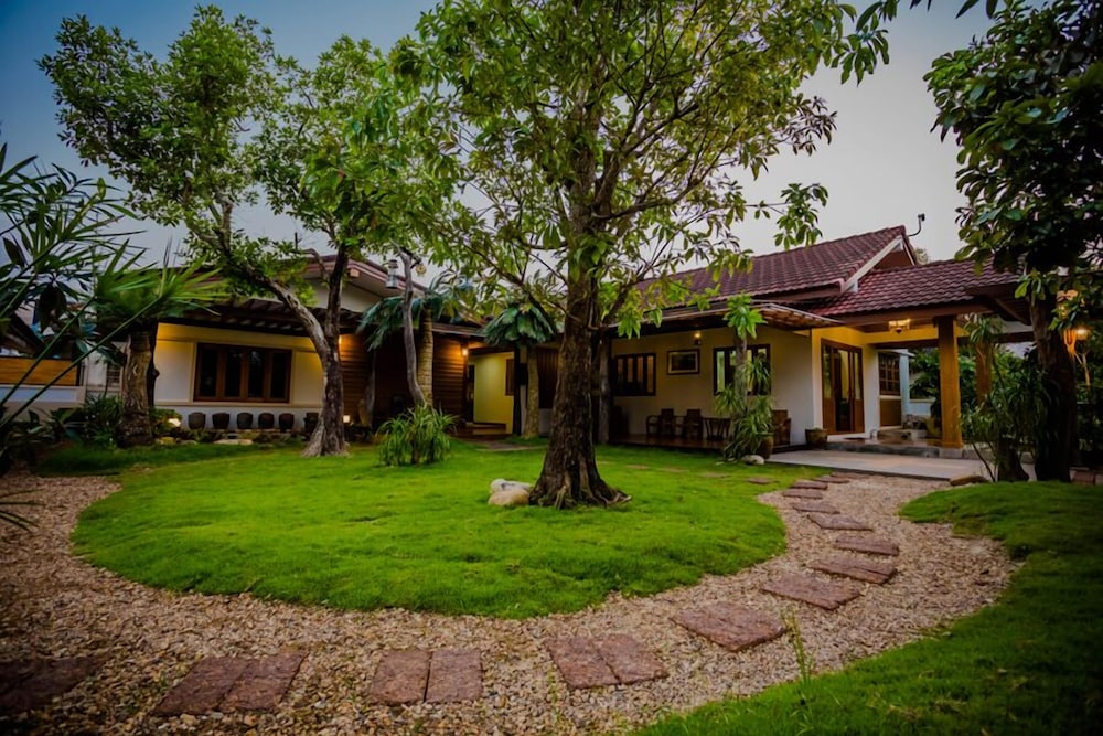 Tree Home Plus Home Stay 47/50