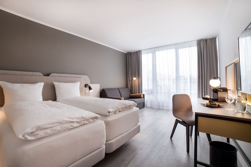 Scotty + Paul Hotel Deggendorf 8/50