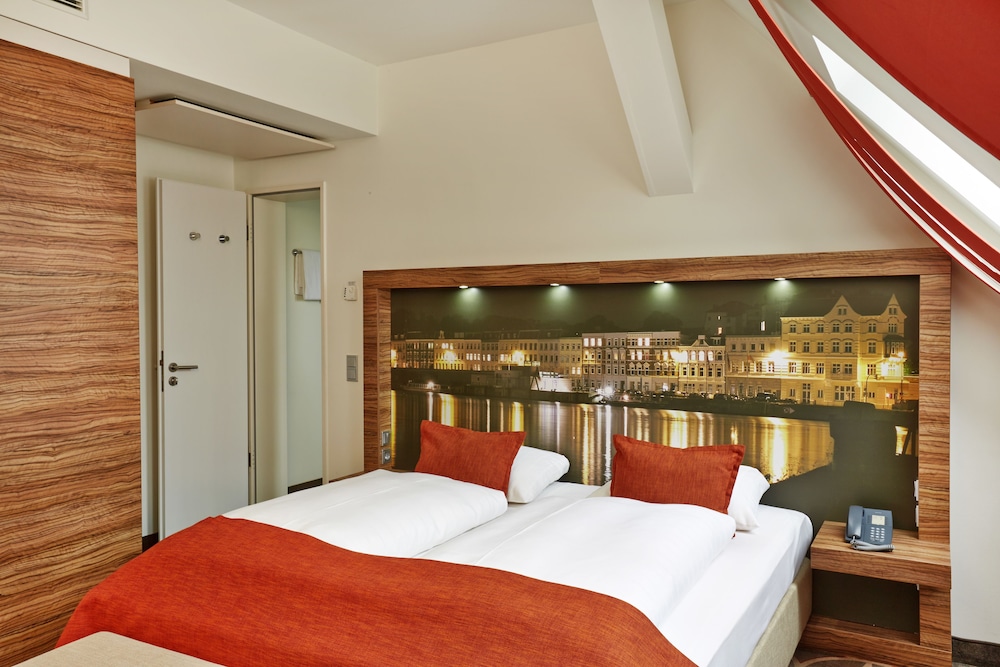H+ HOTEL LUBECK 16/50