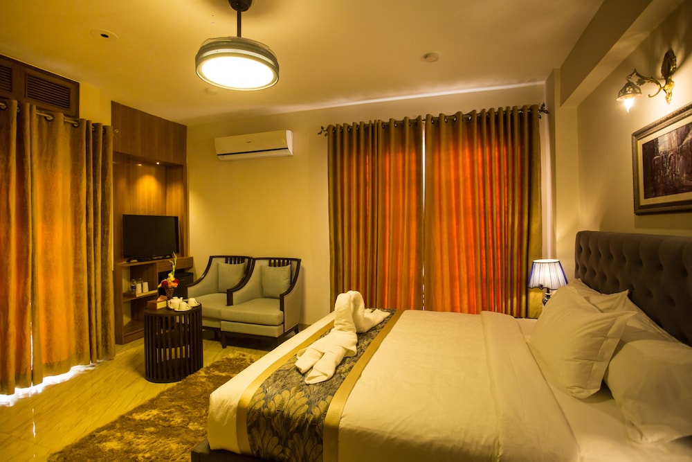 Shinepukur Suites 12/29