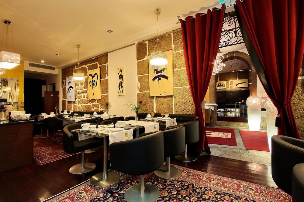 Hotel Mestre de Avis 38/50