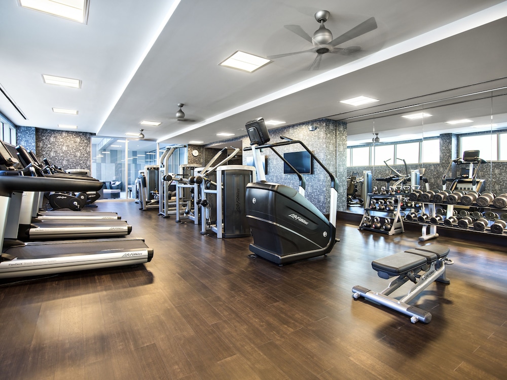 Live Casino and Hotel Baltimore Washington BWI Airport 33/72