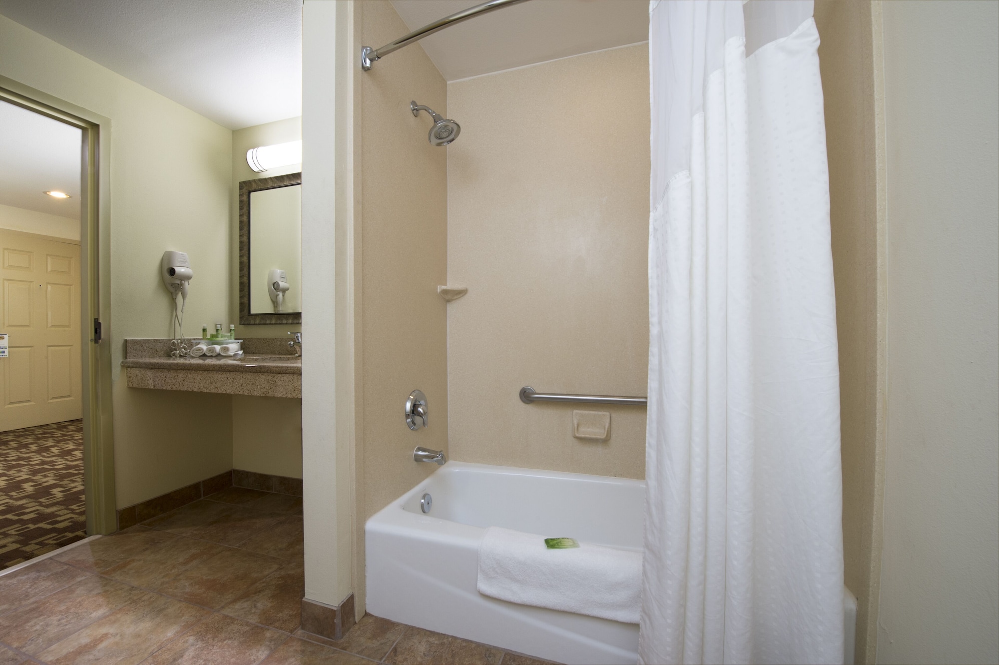غرفة قياسية بسريرين كوين، Holiday Inn Express and Suites Port St. Lucie West 3/5
