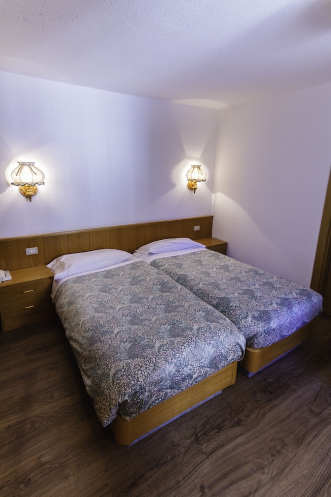 Hotel Ottoz Meublè 15/69