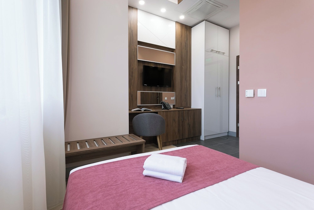 Economy, Single, Single Bed, City View
