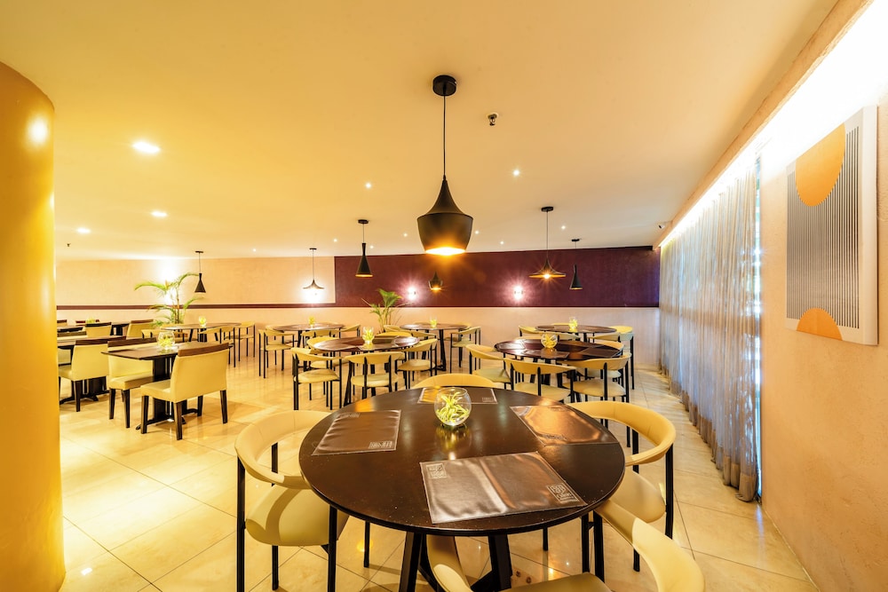 Oasis Atlantico Imperial 32/44