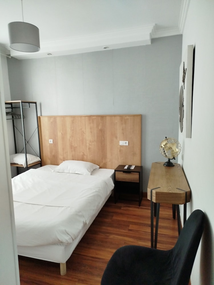 Hotel Residence Champerret 17/42