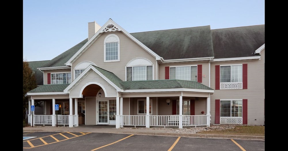 Country Inn & Suites by Radisson, Detroit Lakes 1/21