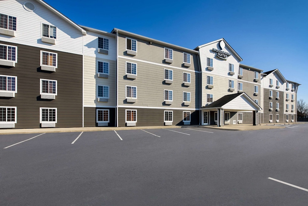 WoodSpring Suites Columbus Southeast 21/24