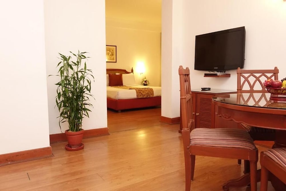 Abad Atrium Hotel 50/57