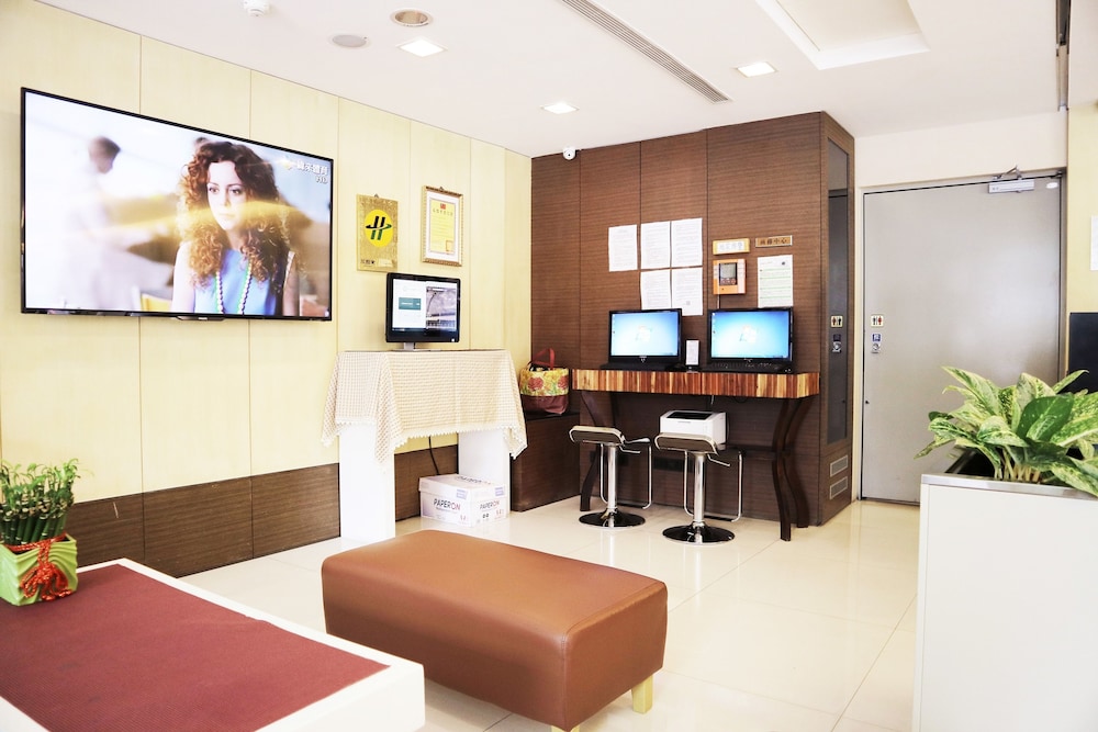 Green World New World Hotel 34/40