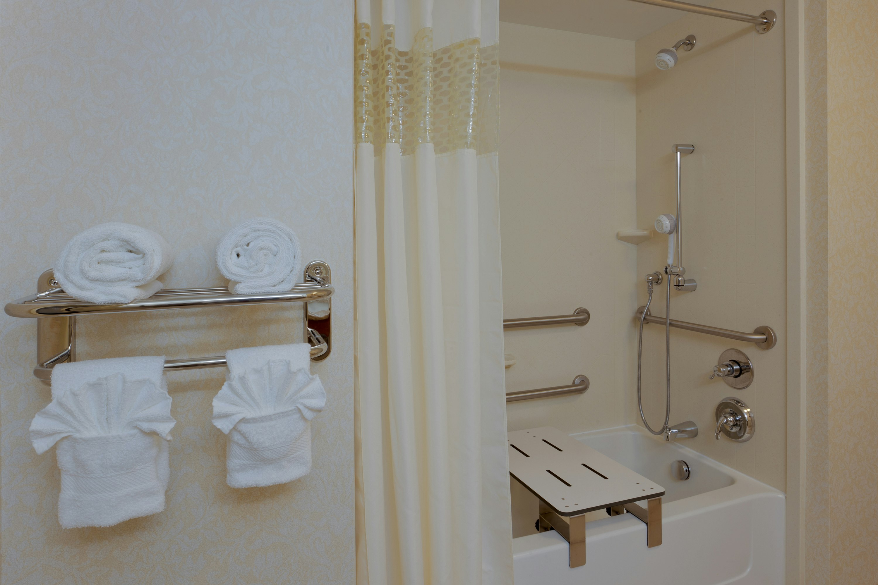غرفة بسرير كينج لذوي الإعاقة، Hampton Inn Warrenton 7/7