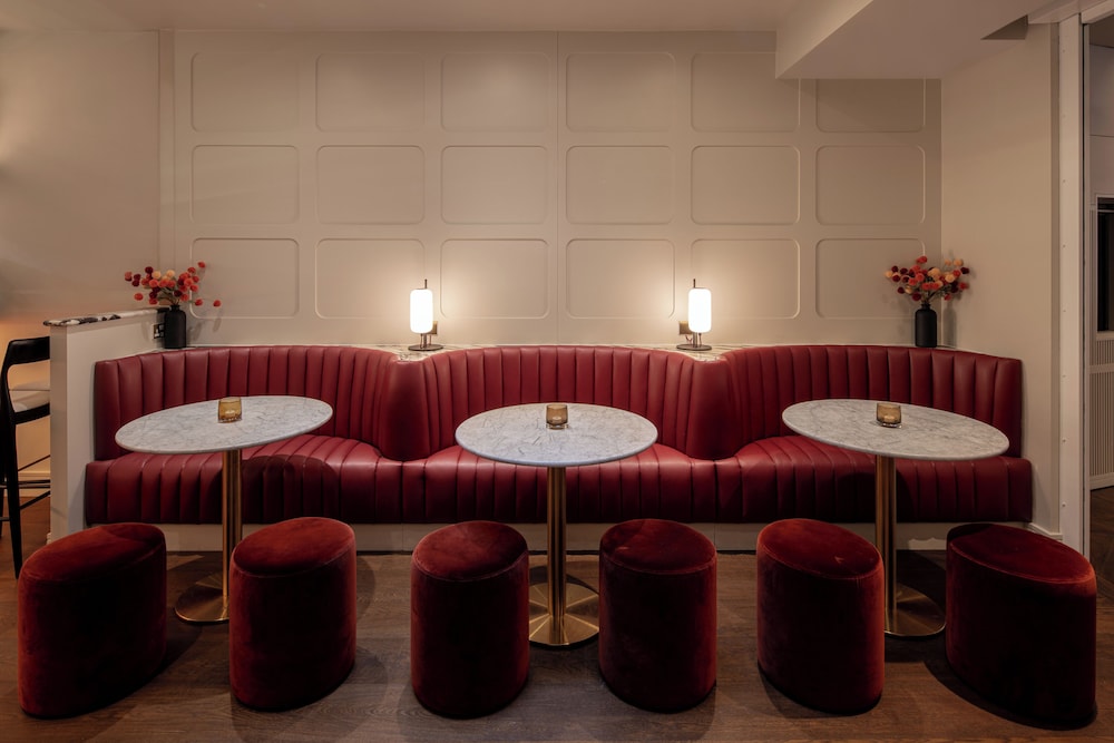 Rockwell East Aparthotel 32/49
