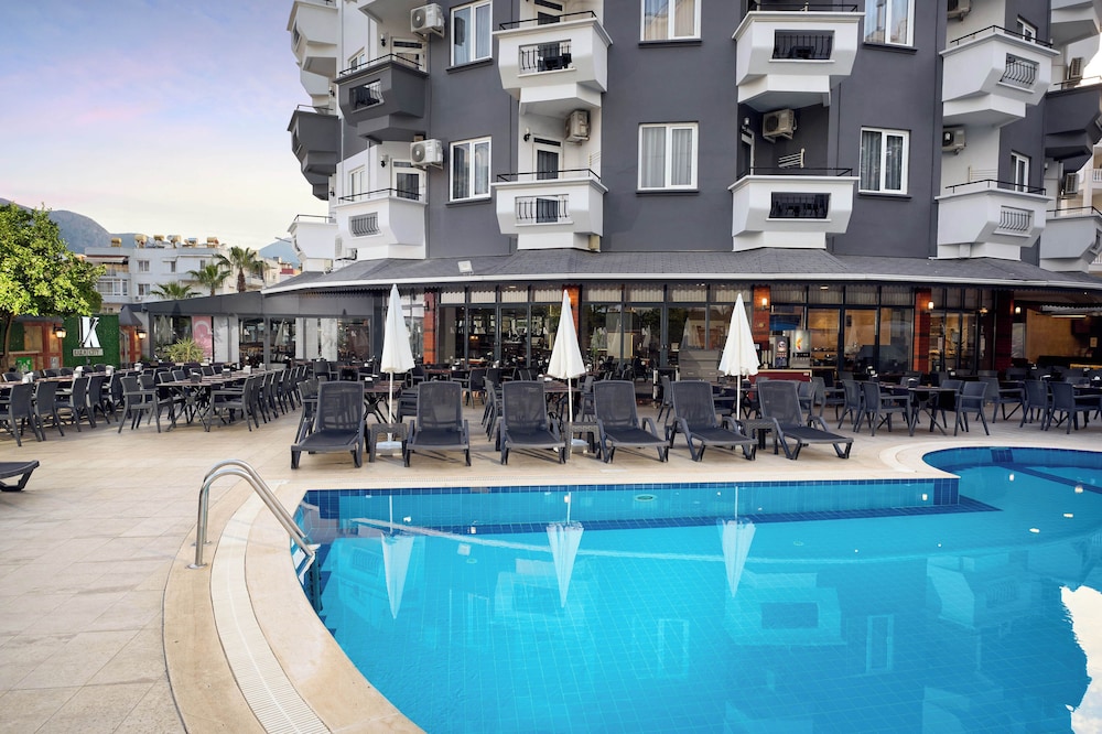 Kaila City Hotel 8/62