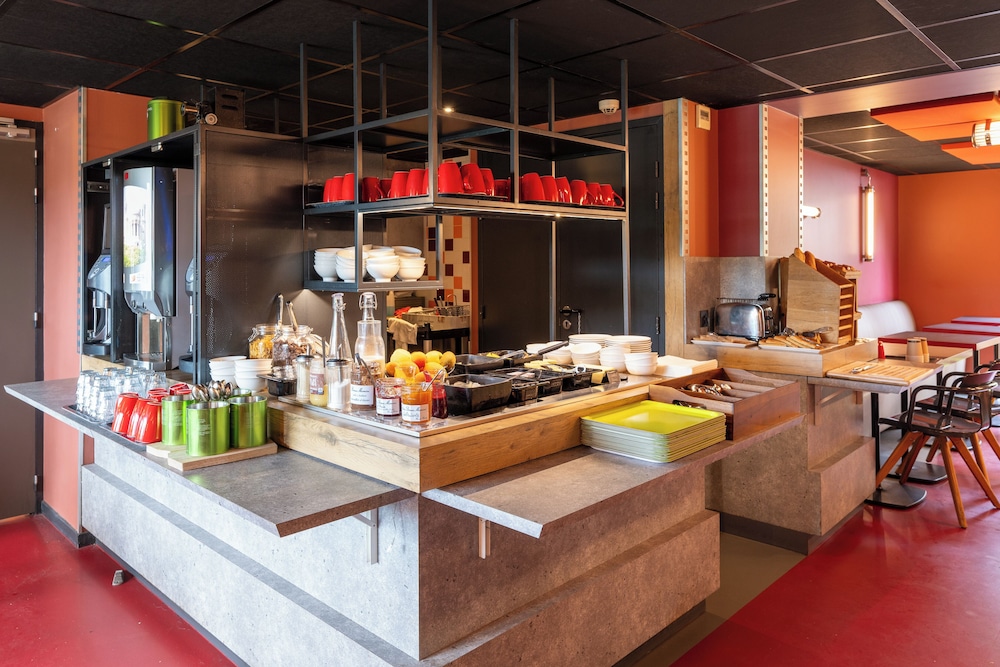 Ibis Budget Lyon Confluence 51/56