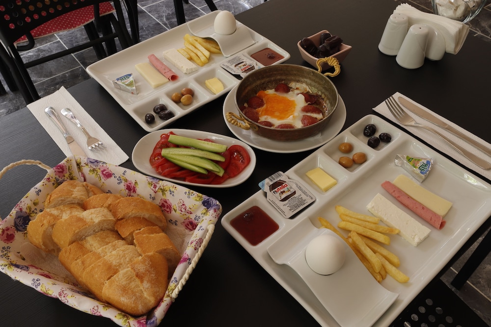 Atici Hotel 34/37